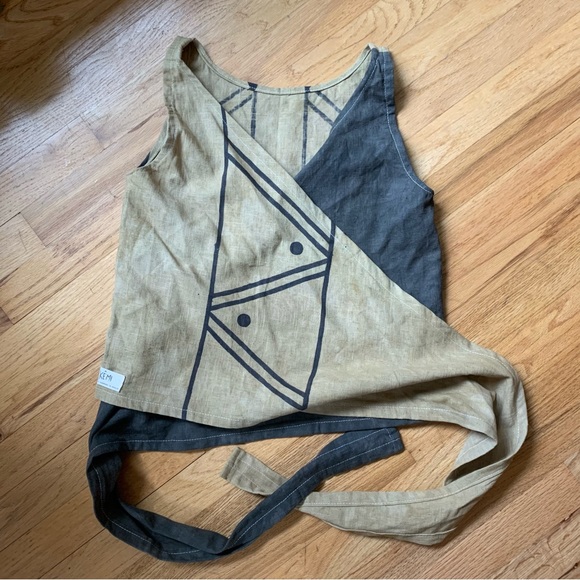 ✨SOLD✨Handmade, hand dyed, plant dyed wrap tank size small Etsy Kemi - Picture 6 of 12